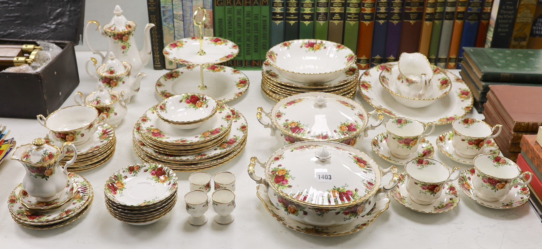 A Royal Albert Old country Roses tea, coffee and dinner service